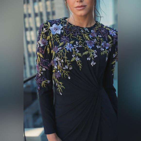 BNWT Mac Duggal Navy Embellished Long Sleeve Fitted Gown - Picture 6 of 8